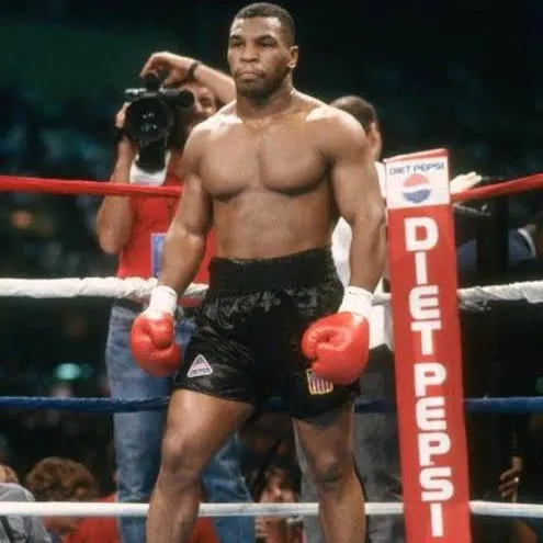 مايك تايسون الزعيم🥊