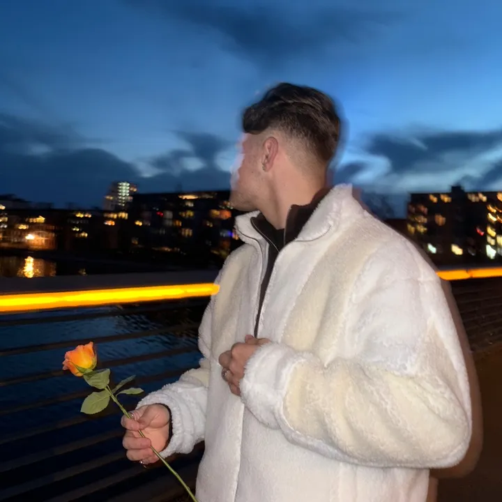 julian_minnio