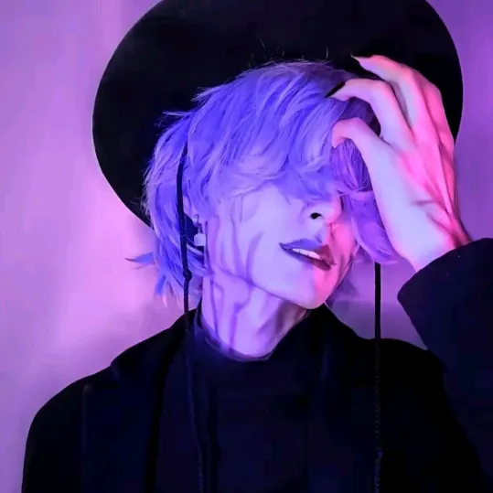 𝒯𝒽𝑒 𝙈𝙤𝙤𝙣 𝒦𝒾𝓃𝑔 🌙🔮