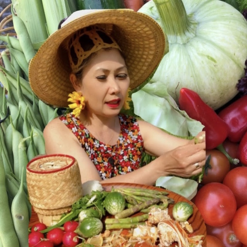 ป้ากวาง สาวราชสีมา 