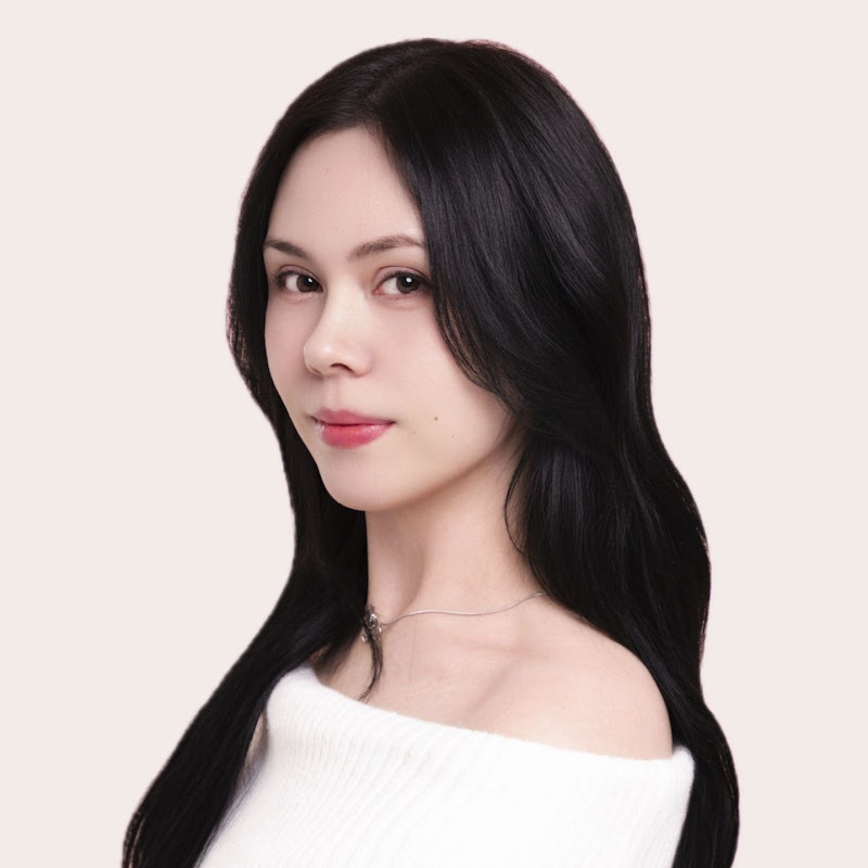 Joanne Lee 