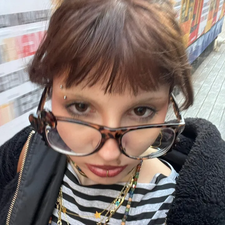 azra