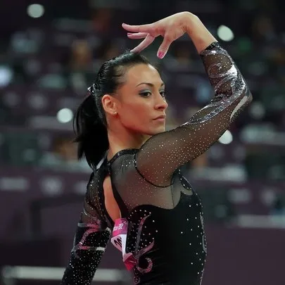 Catalina Ponor Official
