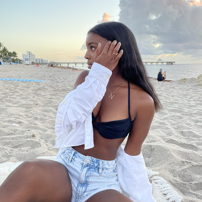 Nia Lei