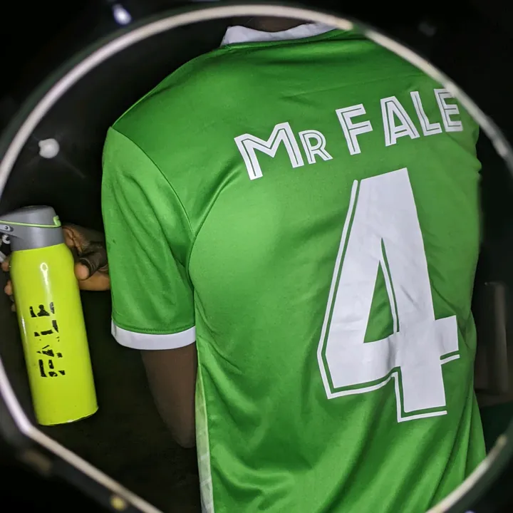 🦁MR FALE