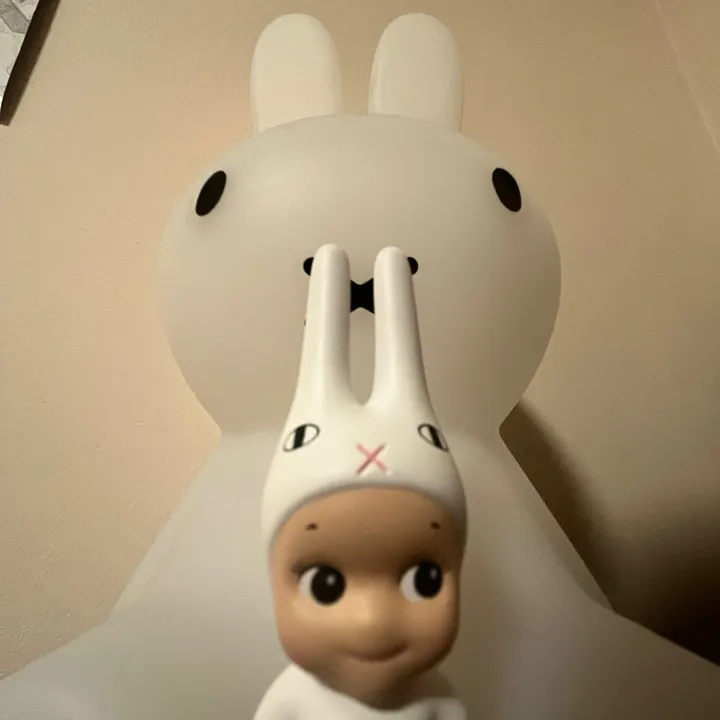 ૮₍ ˃ ⤙ ˂ ₎ა