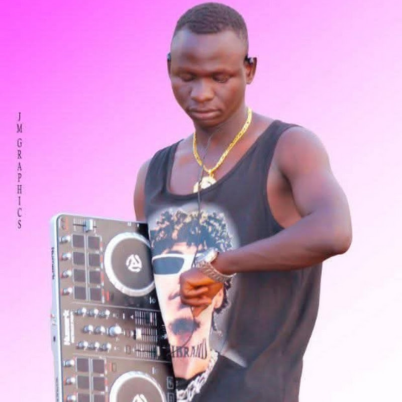 DEEJAY LEZZY DSM 