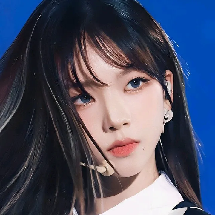 *KARINA*KPOP*FASHION*SHOW*