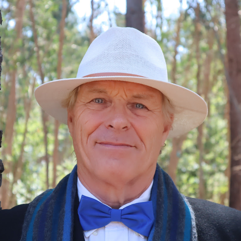 Mack living in Portugal