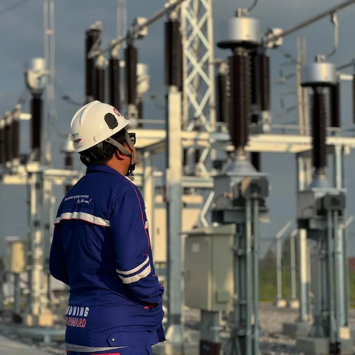 Satianpong วิศวกรไฟฟ้า