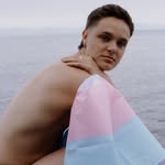 Mal | Queer Strength & Mobility Coach