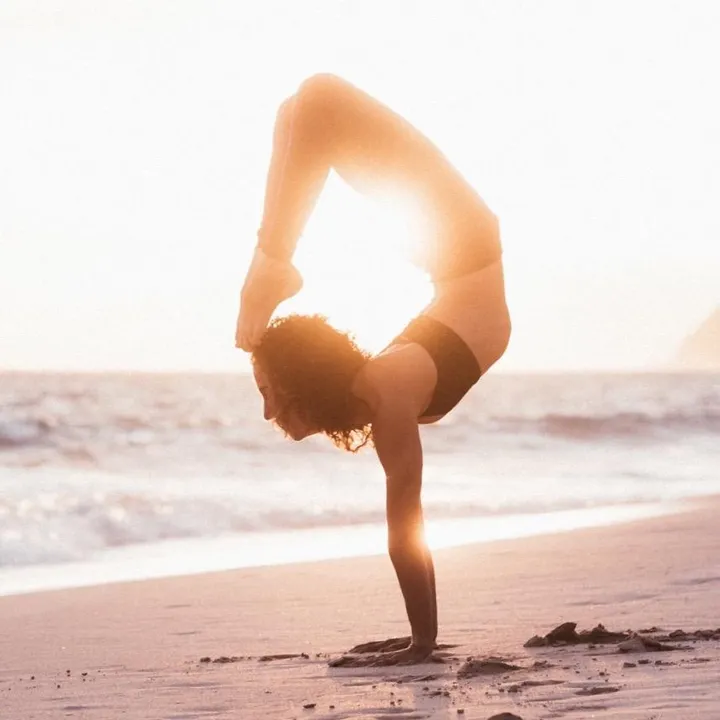 Sarah B @thinkingaboutyoga