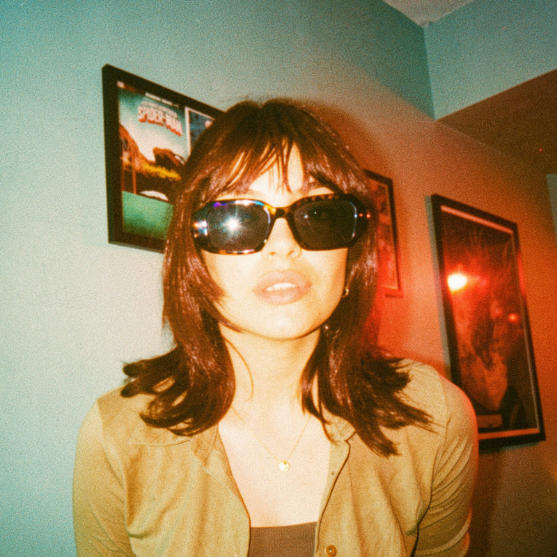 Elnaz rare