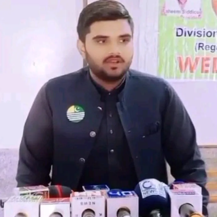 ZAIN SHABBIR JOURNALIST