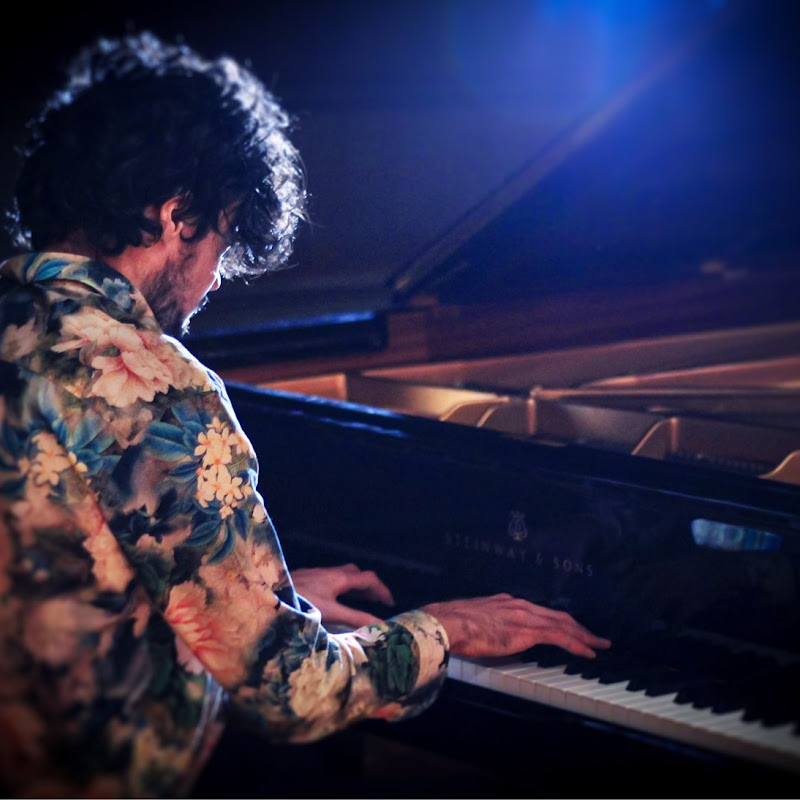 Colourful Pianist