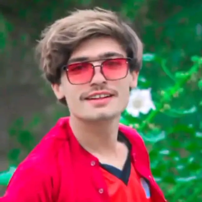 Waqas___19🗽
