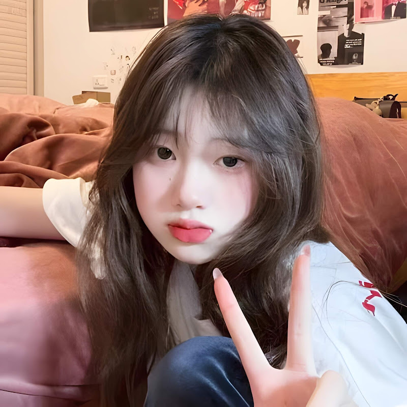愛吃瓜的小熊