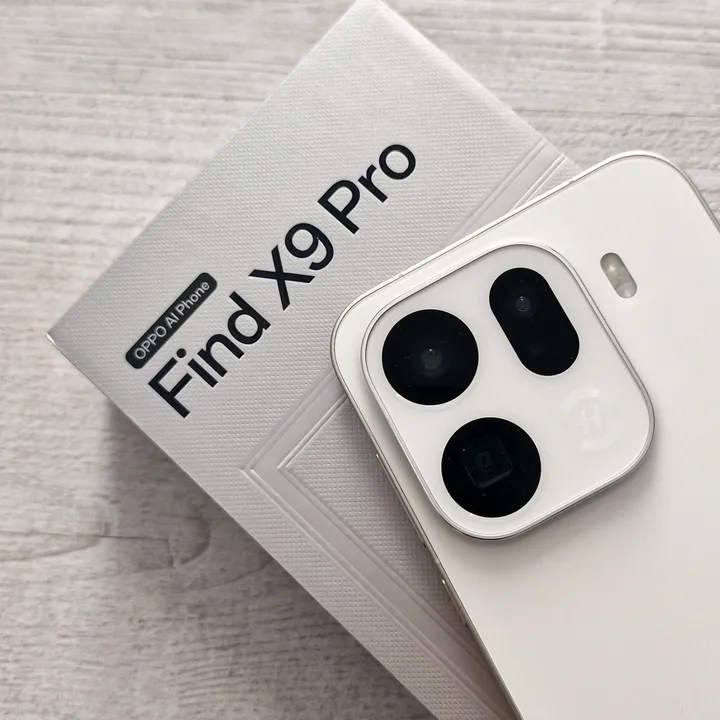 📱tech_łaciatyy📱(s10 hype)