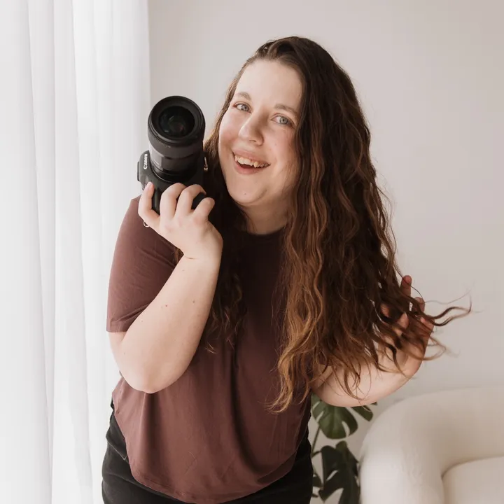 Abi | Mom + Photographer