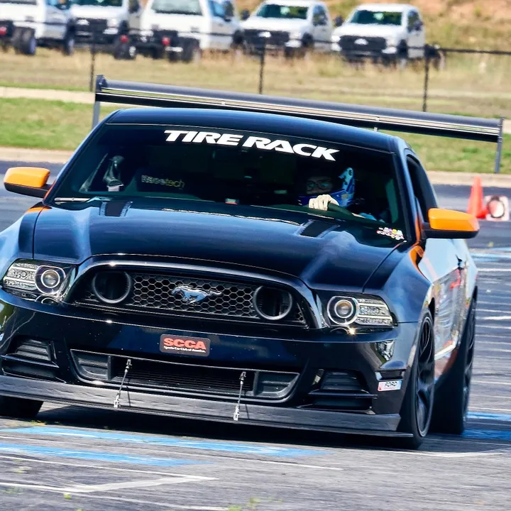 V8Vol | Hobbies