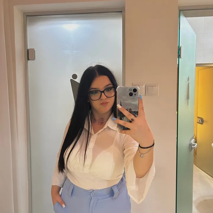 Alina👸🏻