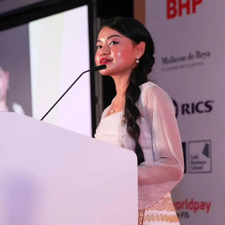 Chit Aein Thu Official