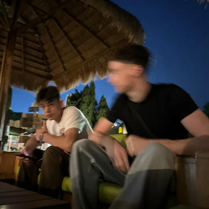 OakleyBanks_