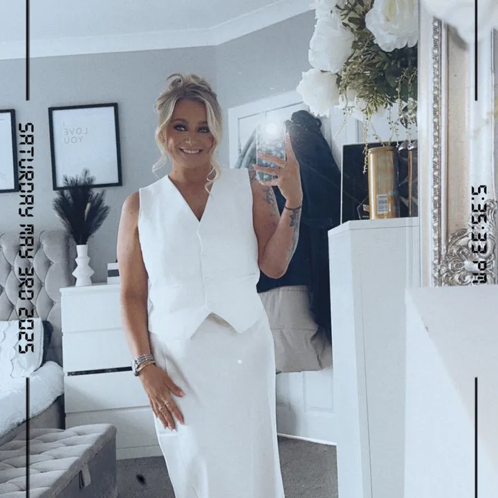 𝐿𝒶𝓊𝓇𝑒𝓃 & 𝑀𝒾𝓀𝑒𝓎