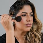 Carolina Guzman | Pro Makeup Artist |Capacitadora