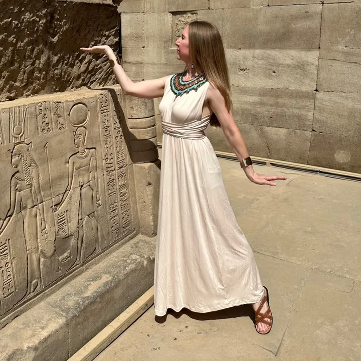 آنا التكساسية Ahlam Academy