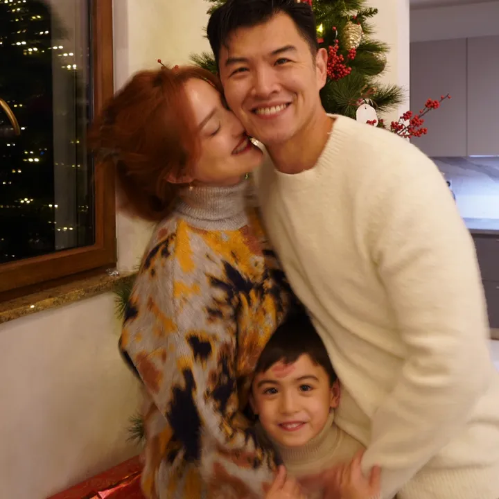 THE ZHOU FAMILY🇨🇺🇨🇳