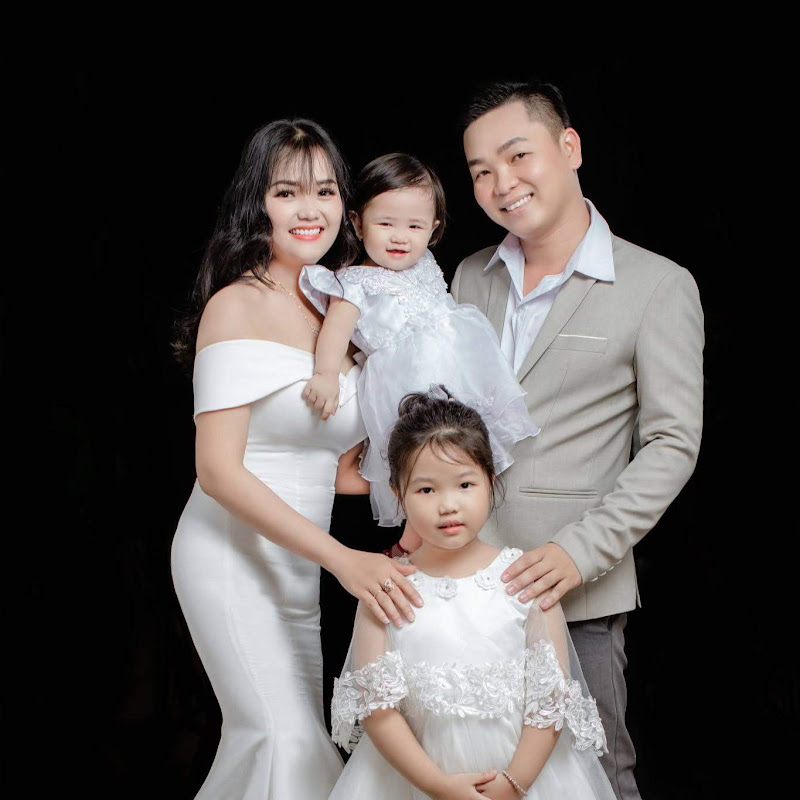 Su Phuc Family
