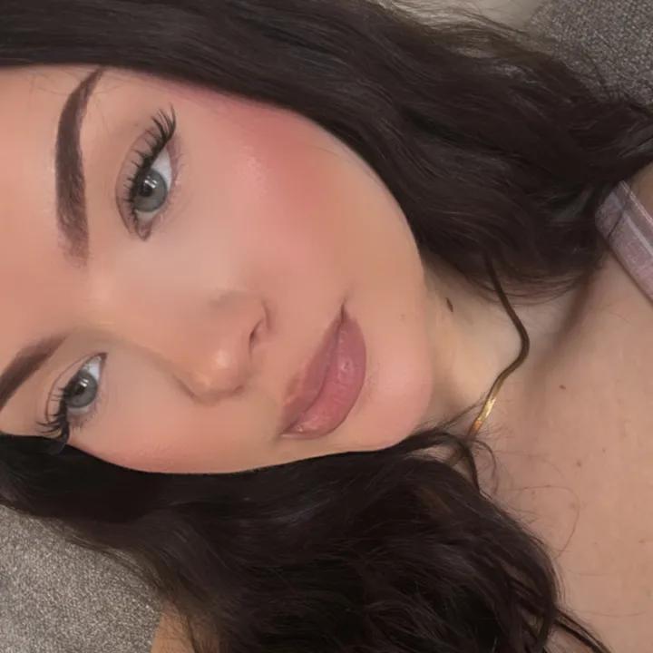 𝓔𝓶𝓲𝓵𝔂
