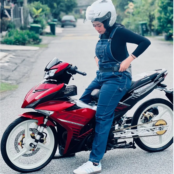 ꧁•…≠𝓠𝓾𝓮𝓮𝓷 ᵀʳᵘᶜᵏᵉʳˢ§…•꧂