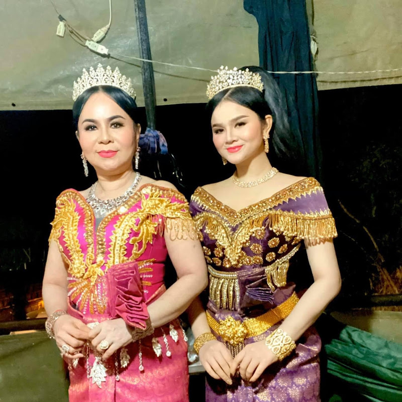 ល្ខោនបាសាក់ស្រុកខ្មែរ