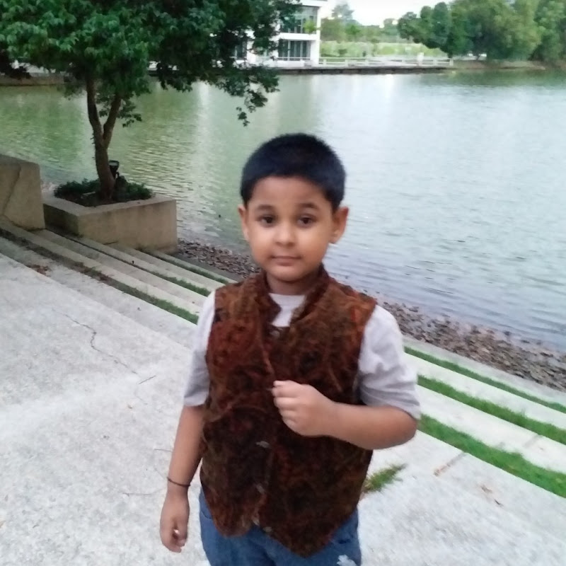 Raiyan little teacher & vlog