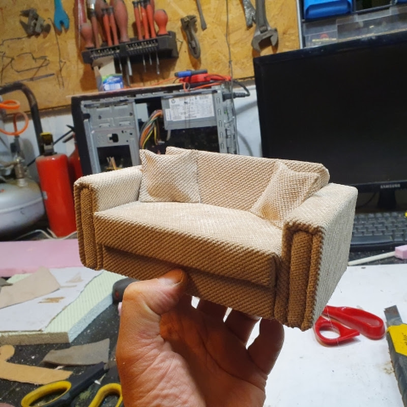  MINIATURE EU