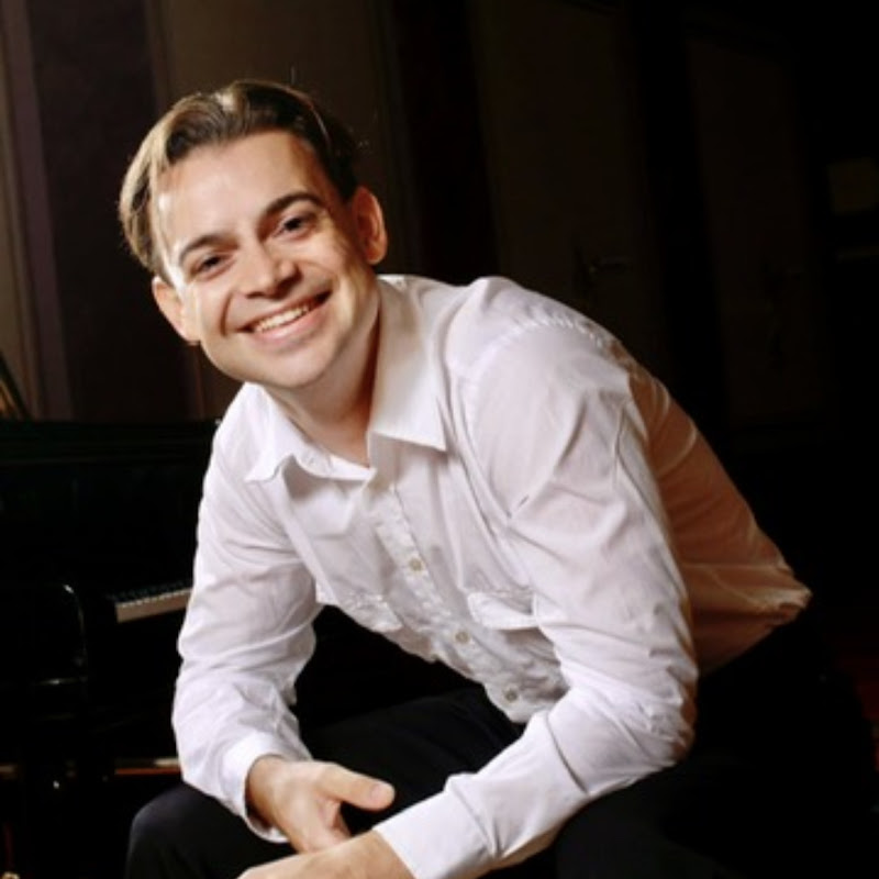 Dejan Lazić