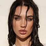 Melinda London Sharky 🦈