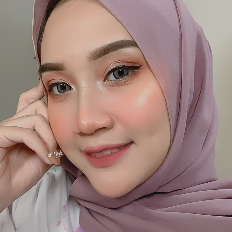 ADISTY HUSNA