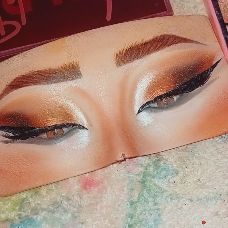 Kiki_makeup