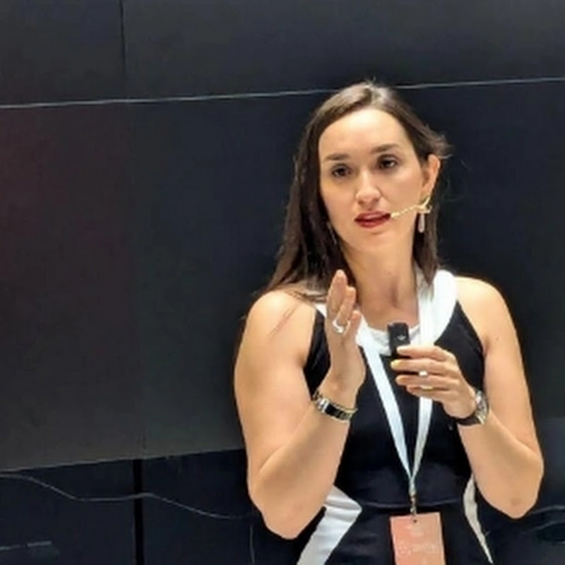 Eleni Vardaki - Therapeutic Coach