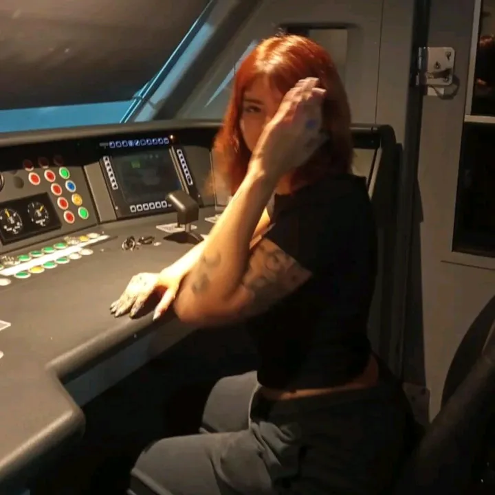 valentina 🐈‍⬛