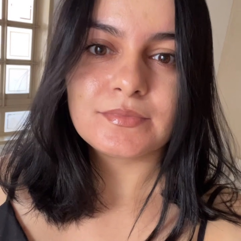 Cássia Mariano