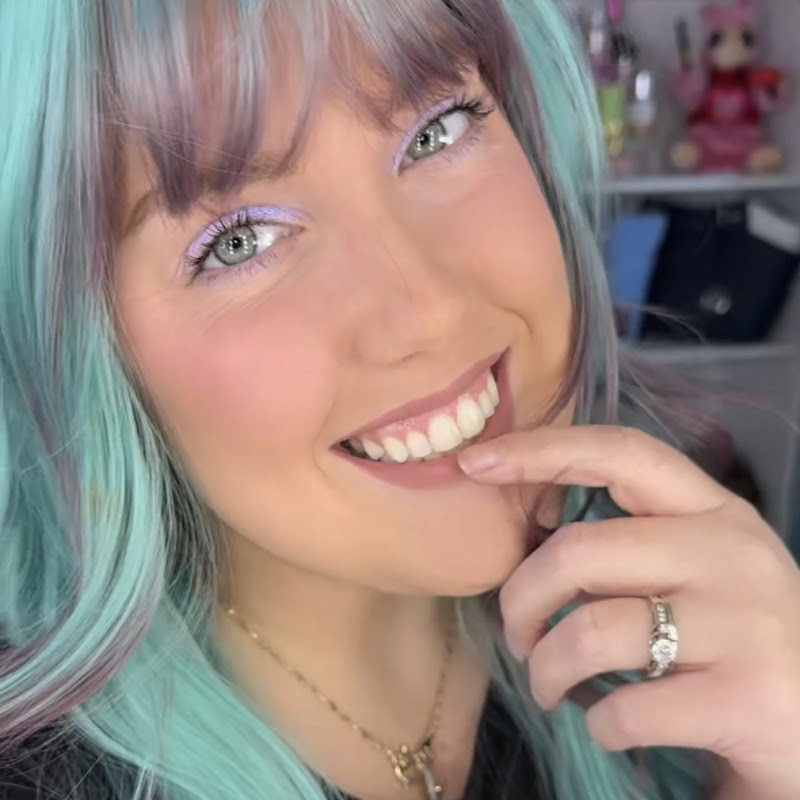 Ashley Mateo | Mateo Beauty Cosmetics Makeup Brand