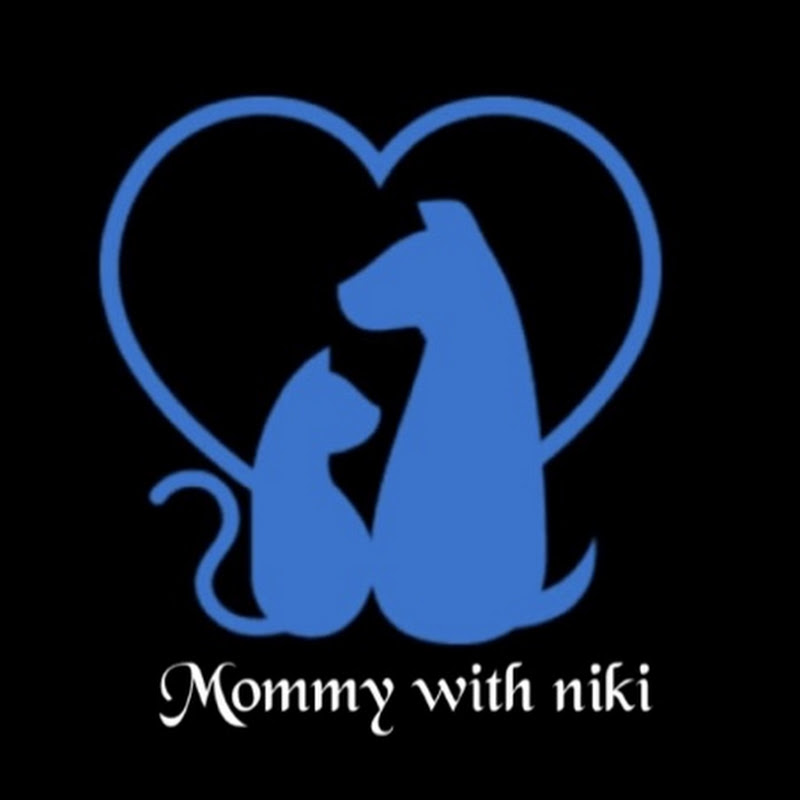 Mommy with niki-Chainy Fernando