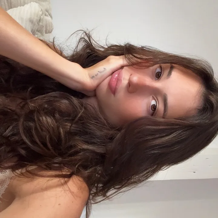thaís