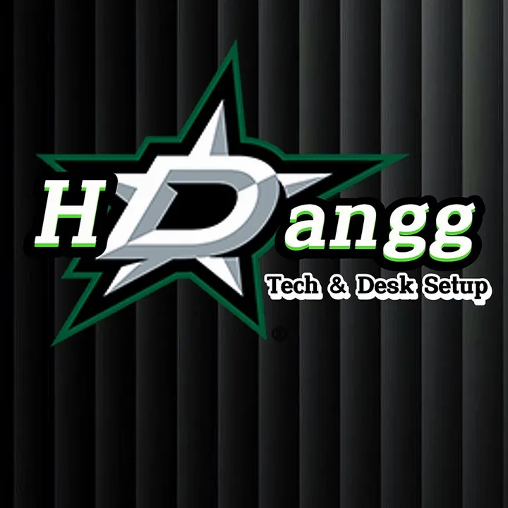 HDangg | Tech & Desk Setup