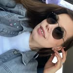 Anita Lacrima | k-beauty • nails • UGC creator