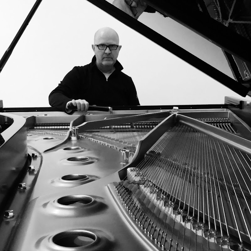 The Icelandic Piano Tuner